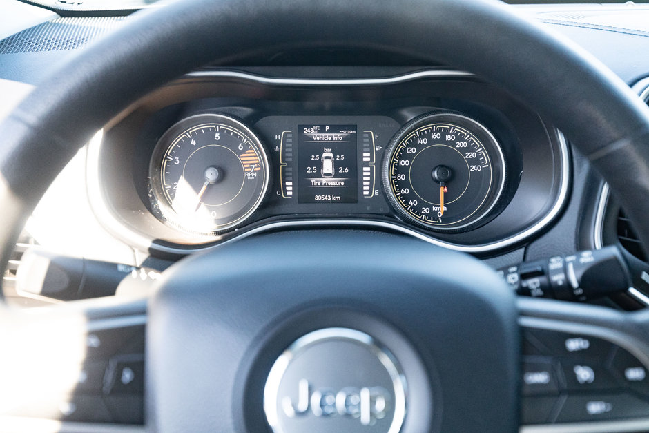 2021 Jeep Cherokee Sport-13