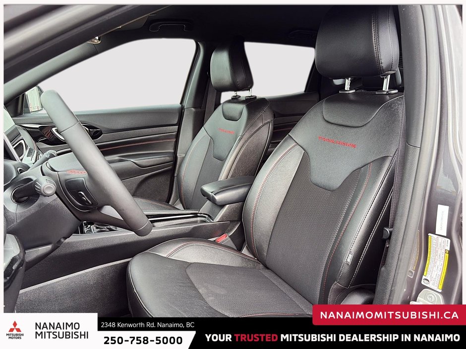 2024 Jeep Compass Trailhawk-8