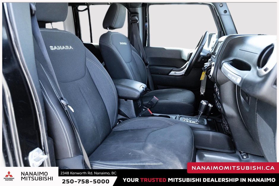 2018 Jeep Wrangler JK Unlimited Sahara-17