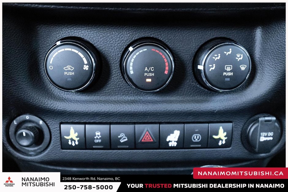 2018 Jeep Wrangler JK Unlimited Sahara-12