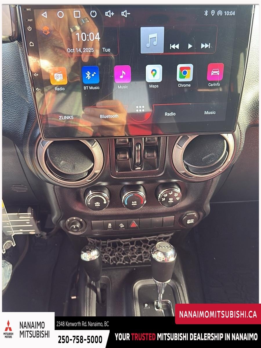 2015 Jeep Wrangler Unlimited Willys-14