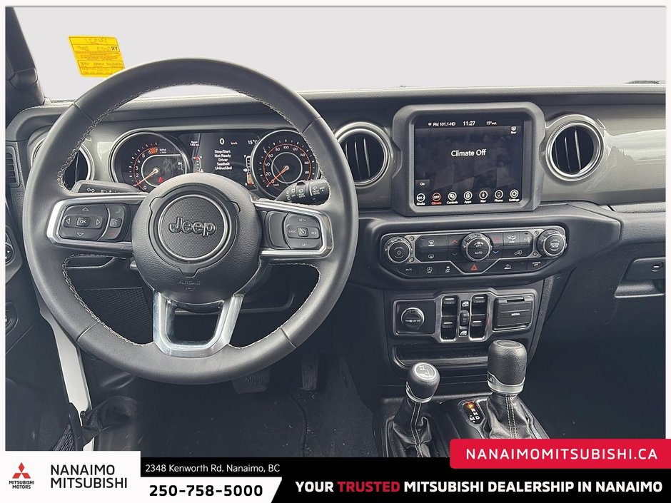 2023 Jeep Wrangler Sahara-12