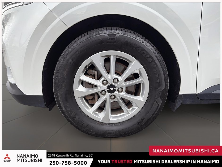 2022 Kia Carnival LX-1