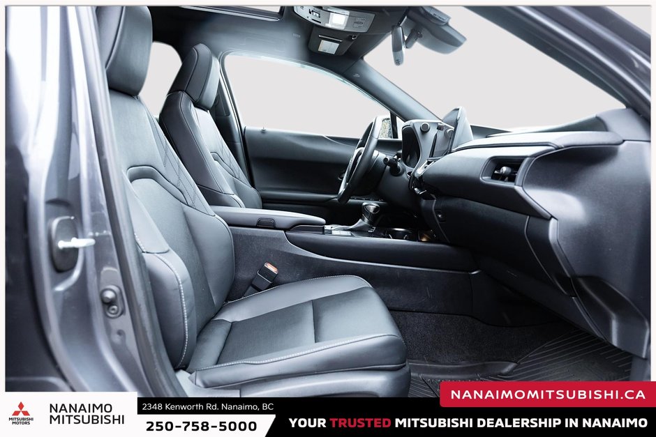 2023 Lexus UX 250h Base-19