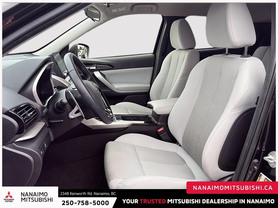 2022 Mitsubishi Eclipse Cross SE-8
