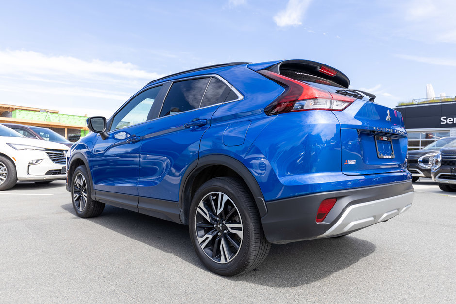 2023 Mitsubishi ECLIPSE CROSS SEL-3