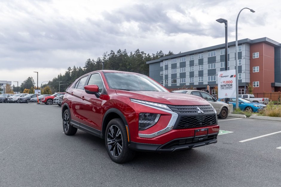 2023 Mitsubishi ECLIPSE CROSS ES-7