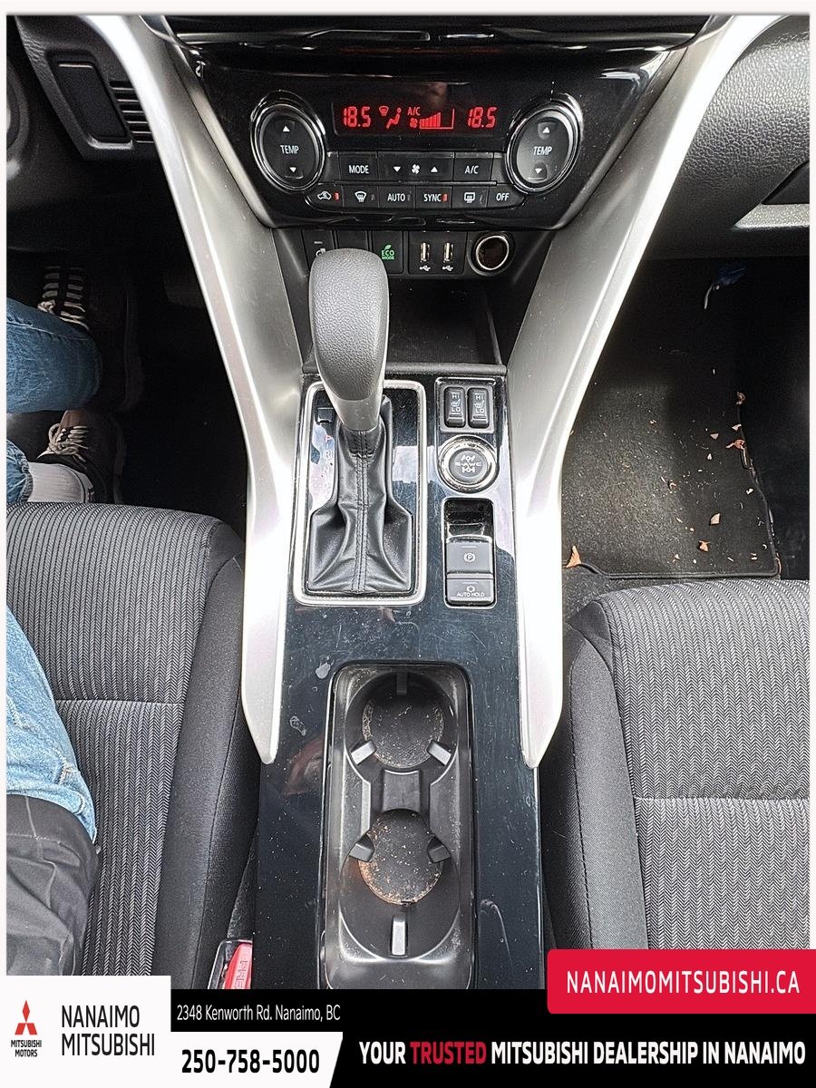 2023 Mitsubishi Eclipse Cross SE-17