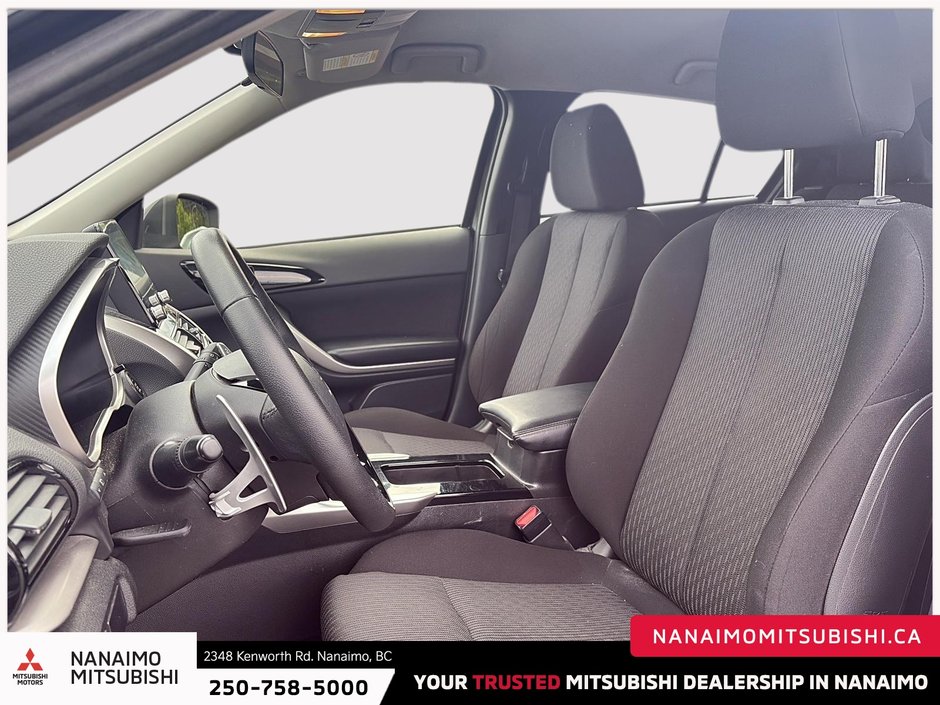 2023 Mitsubishi Eclipse Cross SE-8