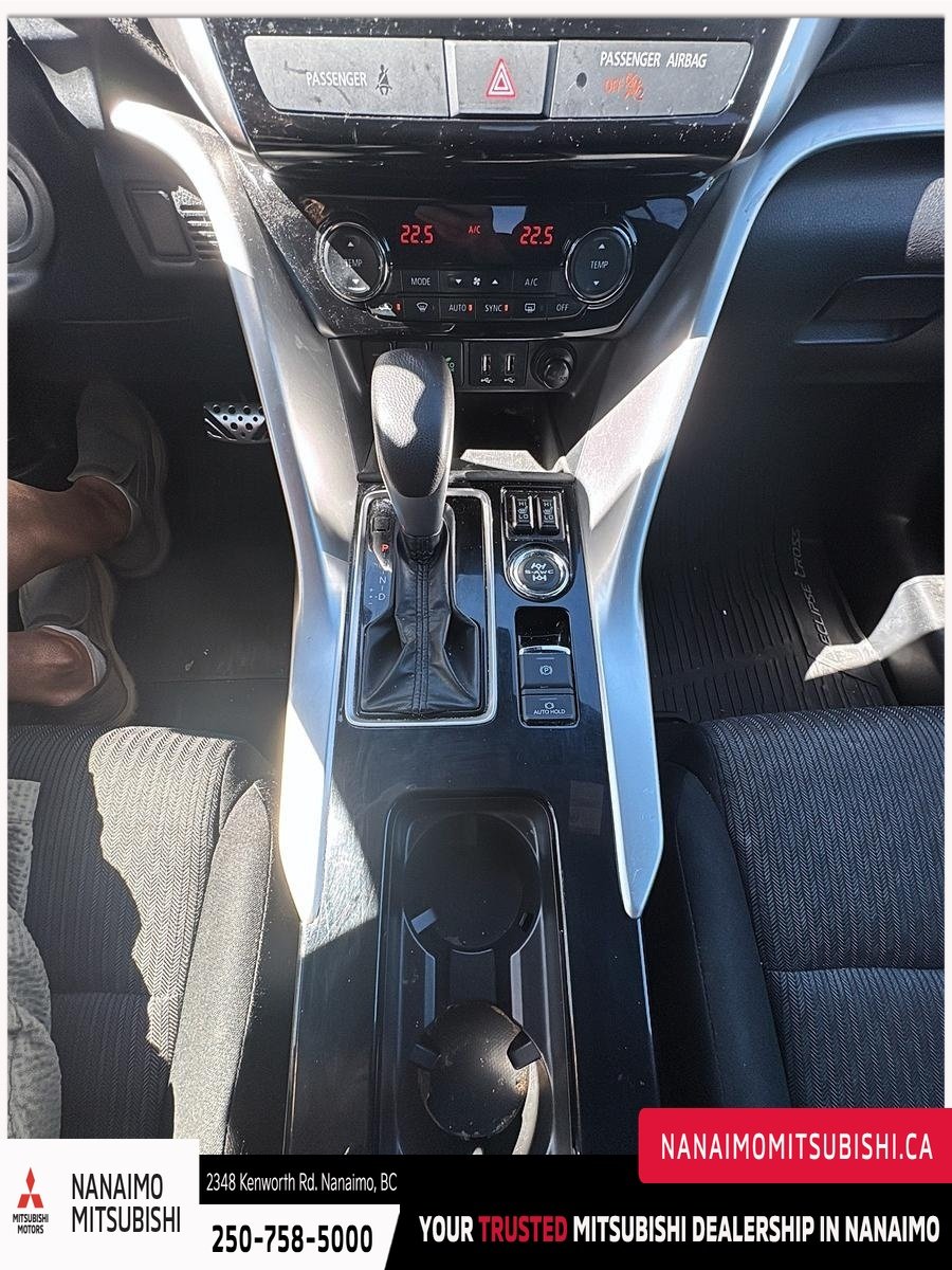 2023 Mitsubishi Eclipse Cross Carbon Edition-17