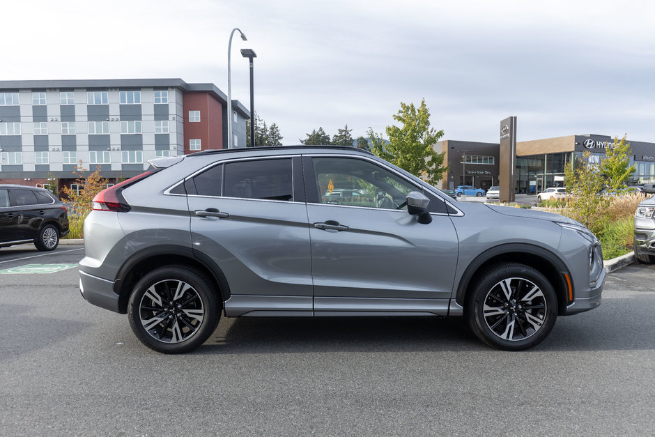 2024 Mitsubishi ECLIPSE CROSS GT-8