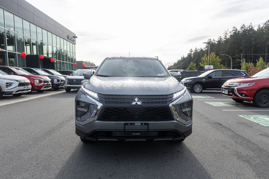 2024 Mitsubishi ECLIPSE CROSS ES-8