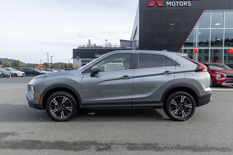 2024 Mitsubishi ECLIPSE CROSS ES-2