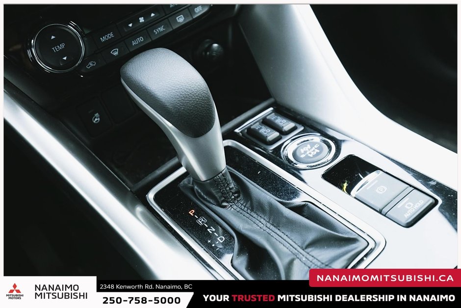 2024 Mitsubishi ECLIPSE CROSS SEL-13