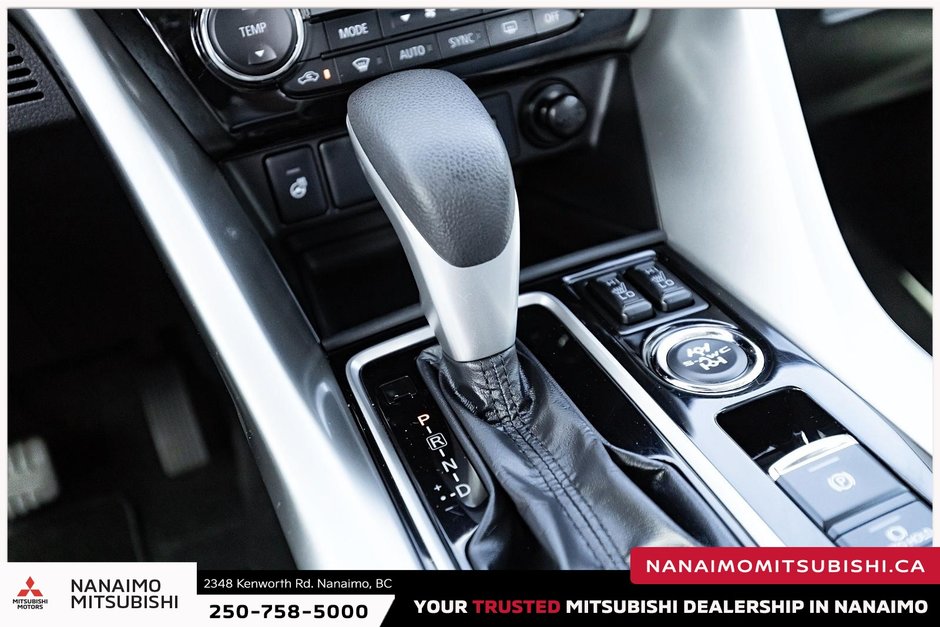 2024 Mitsubishi ECLIPSE CROSS SE-13
