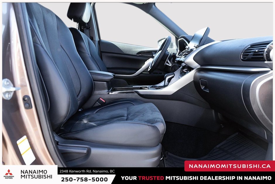 2024 Mitsubishi ECLIPSE CROSS SEL-18