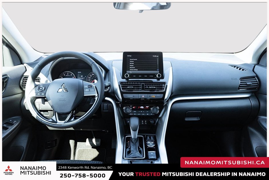 2025 Mitsubishi ECLIPSE CROSS SE-12