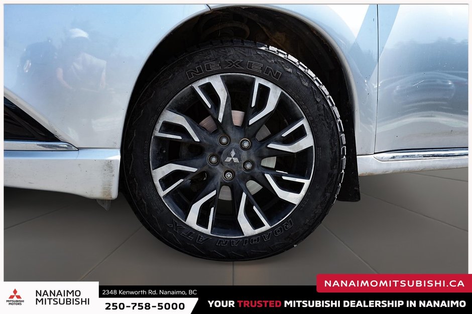 2018 Mitsubishi OUTLANDER PHEV SE-2