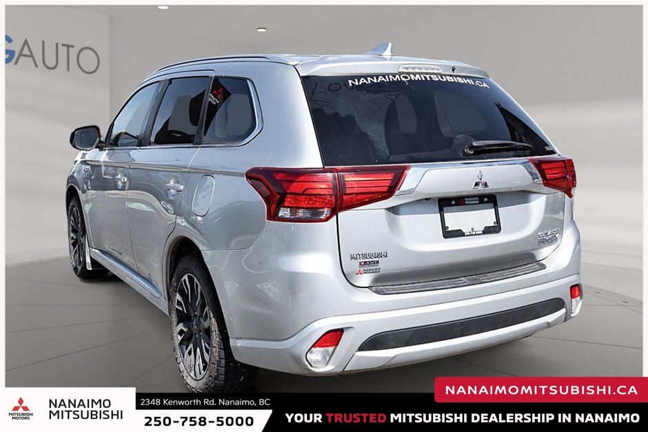 2018 Mitsubishi OUTLANDER PHEV SE-4