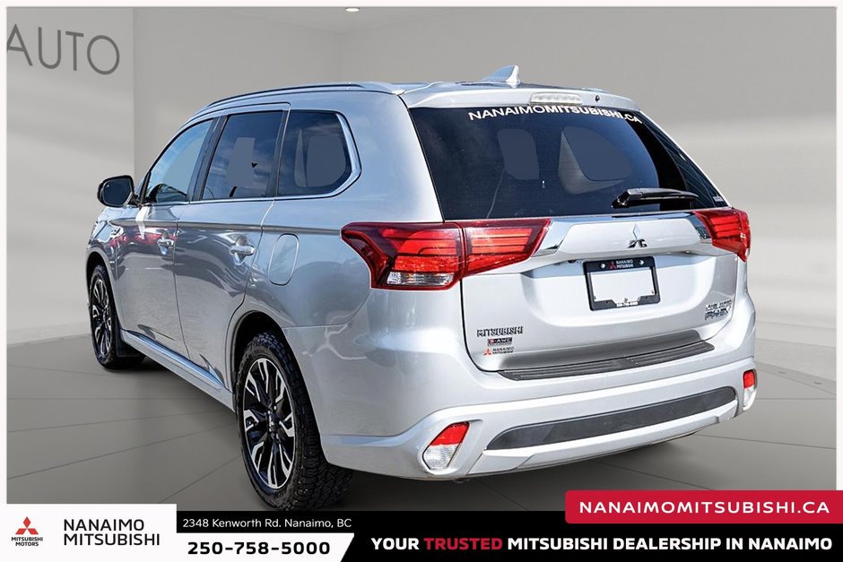 2018 Mitsubishi OUTLANDER PHEV SE-4