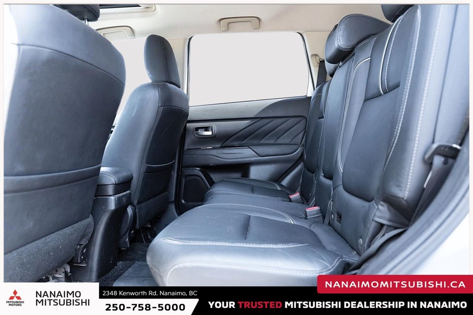 2018 Mitsubishi OUTLANDER PHEV SE-10