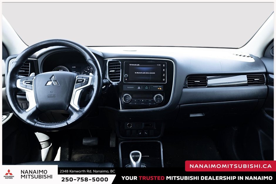 2018 Mitsubishi OUTLANDER PHEV SE-12
