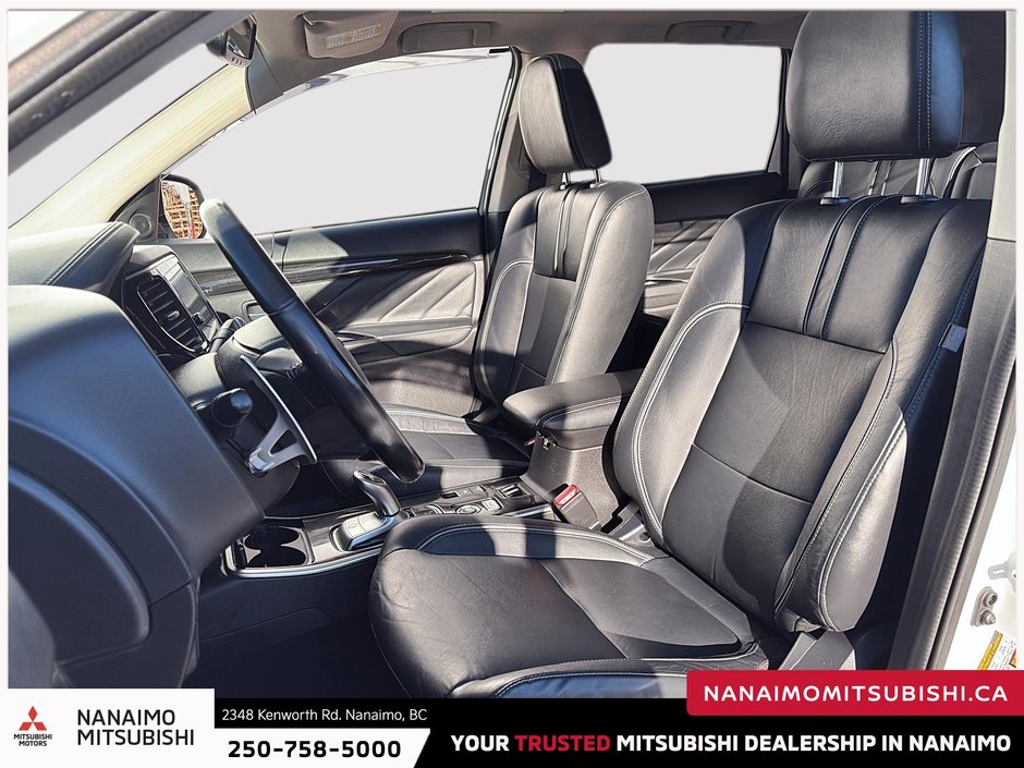 2018 Mitsubishi Outlander PHEV SE-8