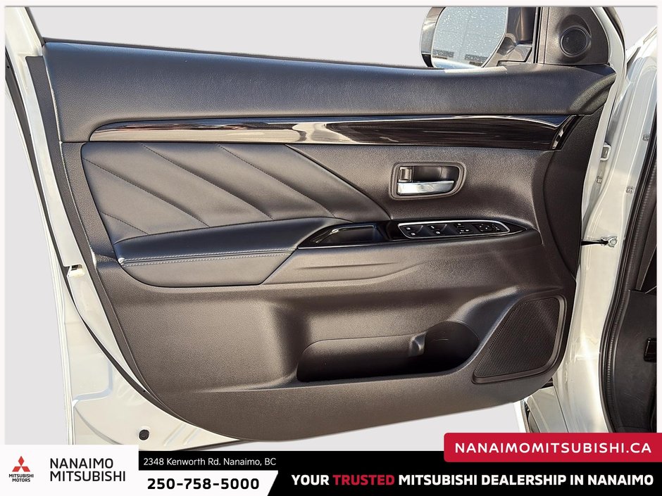 2018 Mitsubishi Outlander PHEV SE-10