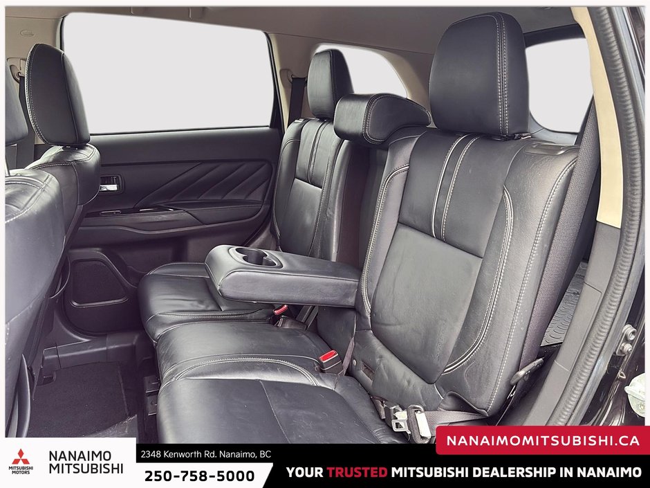 2018 Mitsubishi Outlander PHEV SE-9