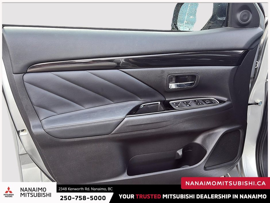 2018 Mitsubishi Outlander PHEV SE-10