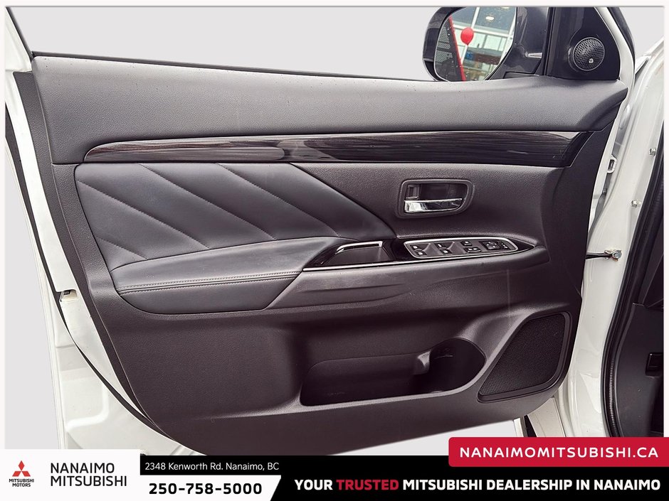 2018 Mitsubishi Outlander PHEV GT-10