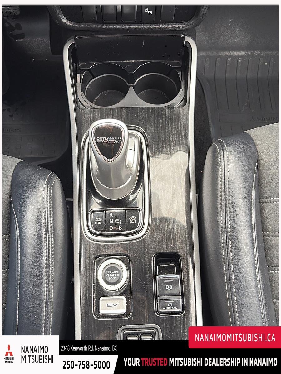 2018 Mitsubishi Outlander PHEV SE-17