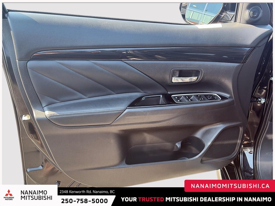 2018 Mitsubishi Outlander PHEV SE-10