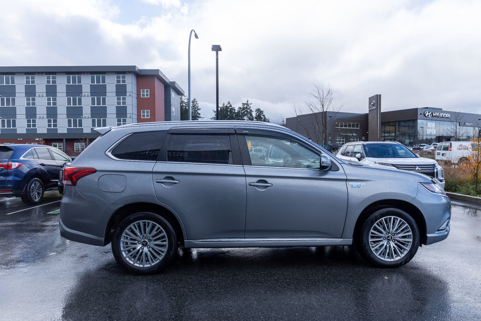 2019 Mitsubishi OUTLANDER PHEV SE Touring-6