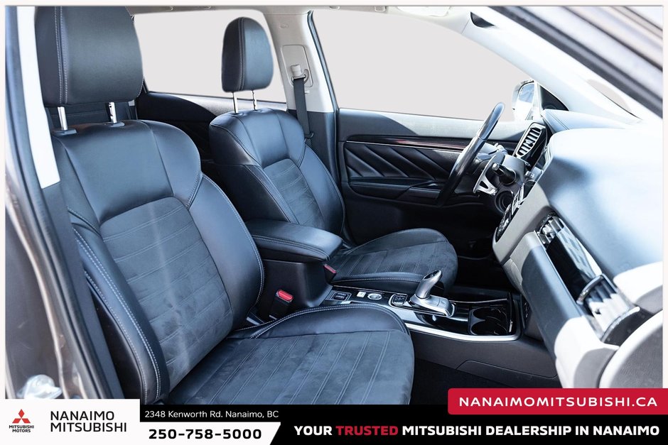 2019 Mitsubishi OUTLANDER PHEV SE-19