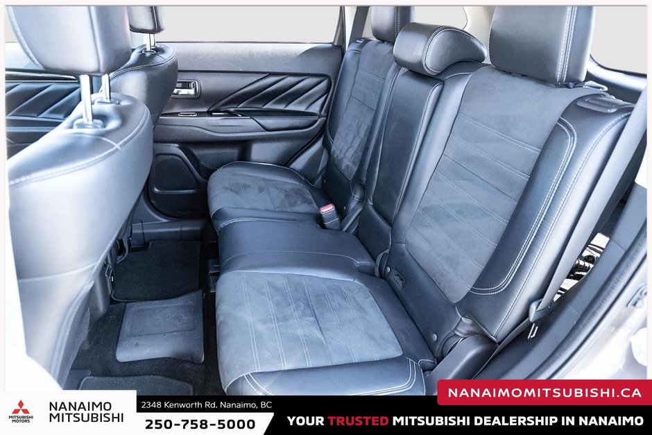 2019 Mitsubishi OUTLANDER PHEV SE-11