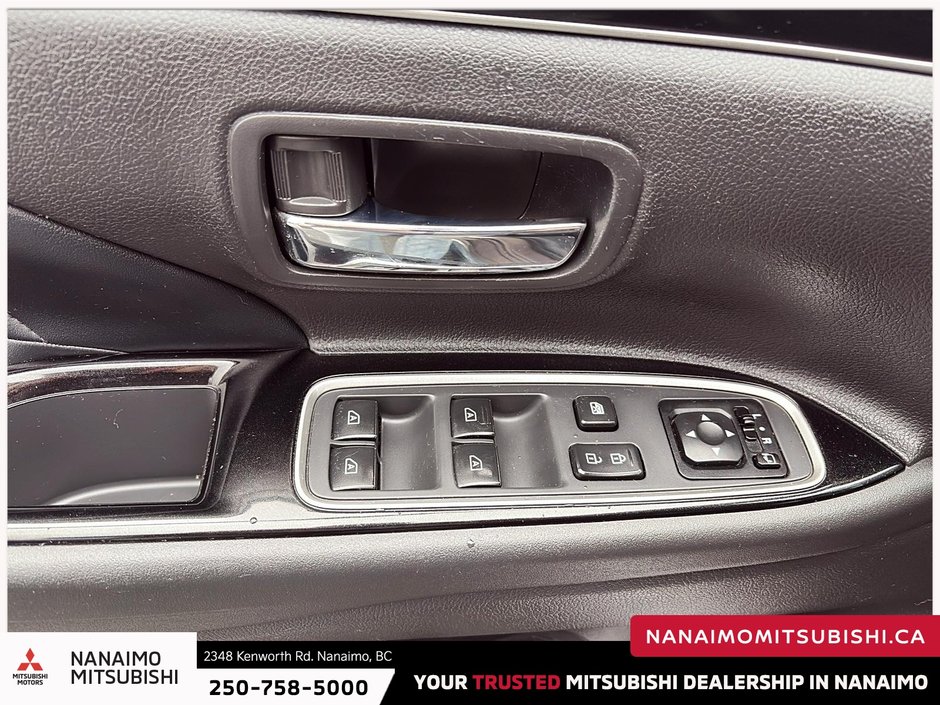 2019 Mitsubishi Outlander PHEV SE-11