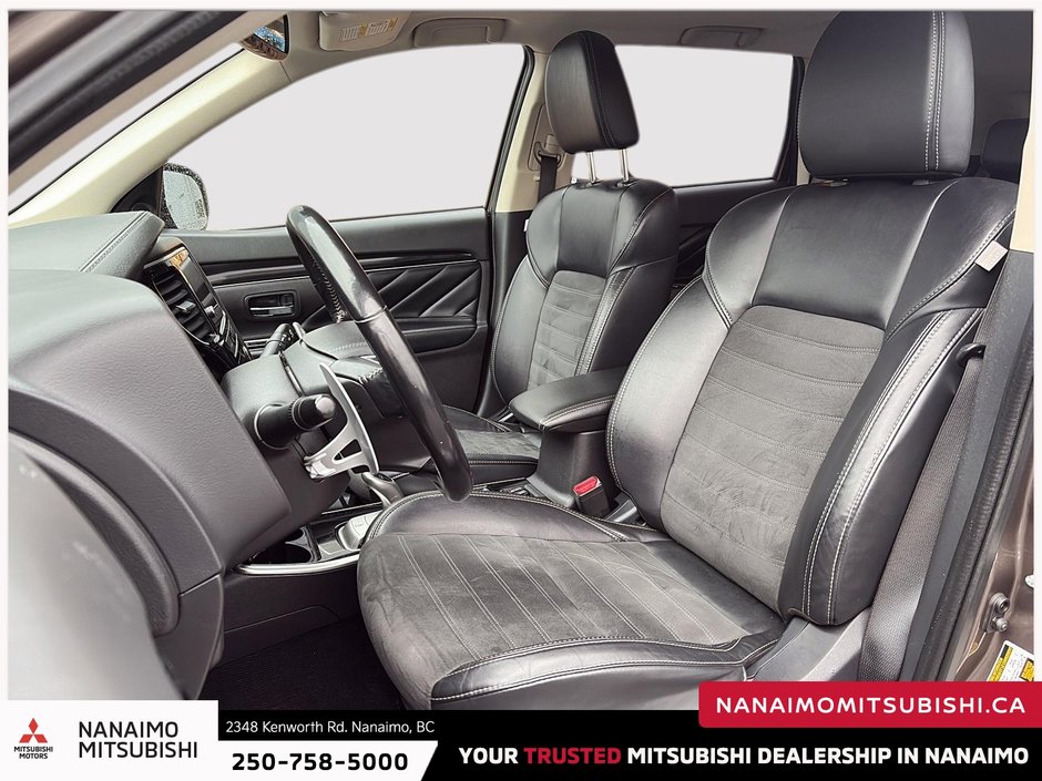 2019 Mitsubishi Outlander PHEV SE-8