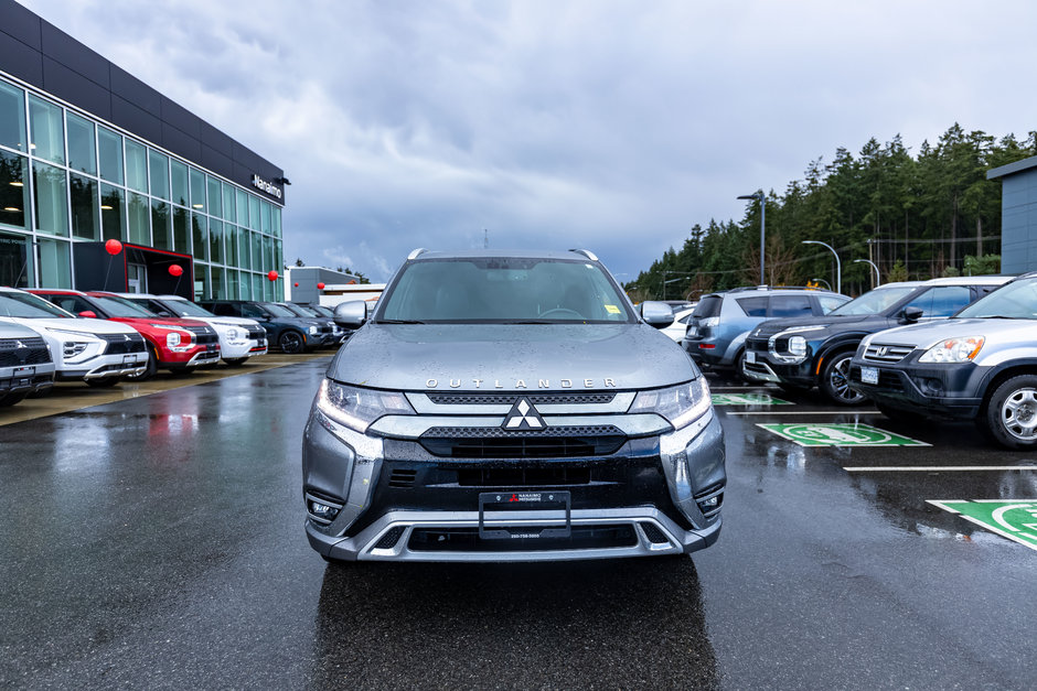 2020 Mitsubishi OUTLANDER PHEV LE-8