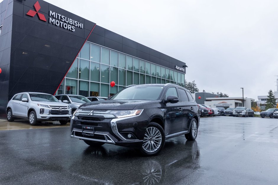 2020 Mitsubishi OUTLANDER PHEV LE-0