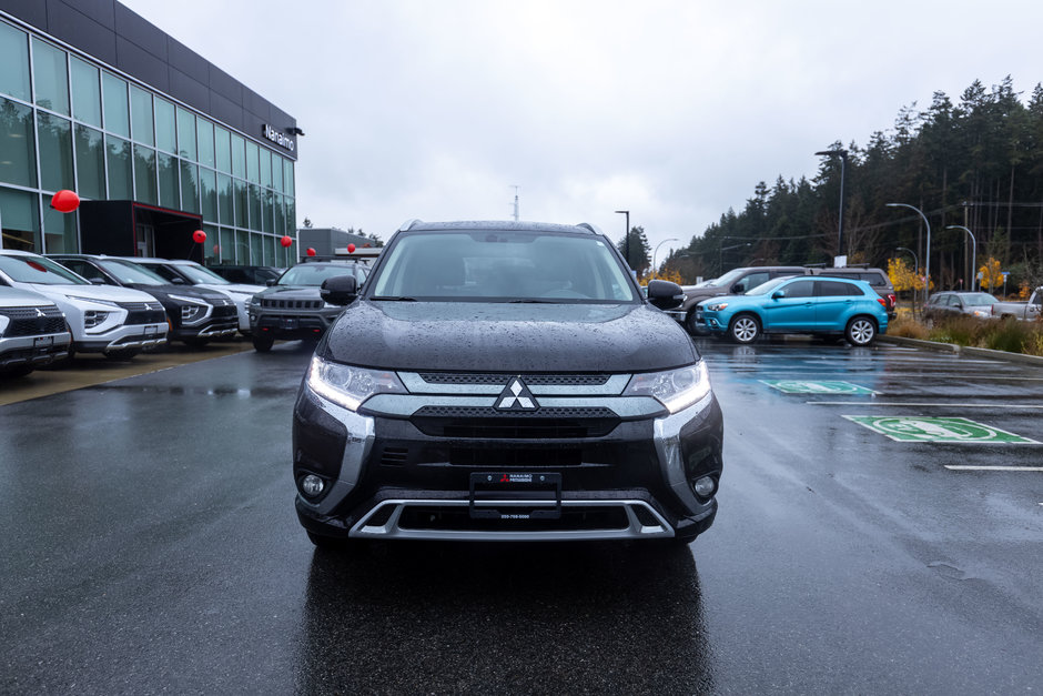 2020 Mitsubishi OUTLANDER PHEV LE-8