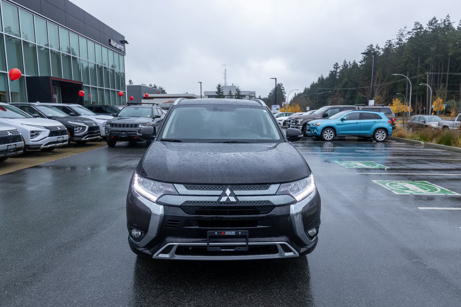 2020 Mitsubishi OUTLANDER PHEV LE-9