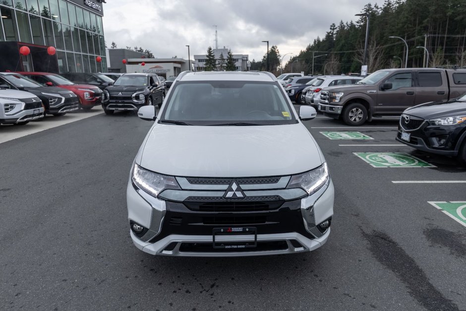 2020 Mitsubishi OUTLANDER PHEV LE-9