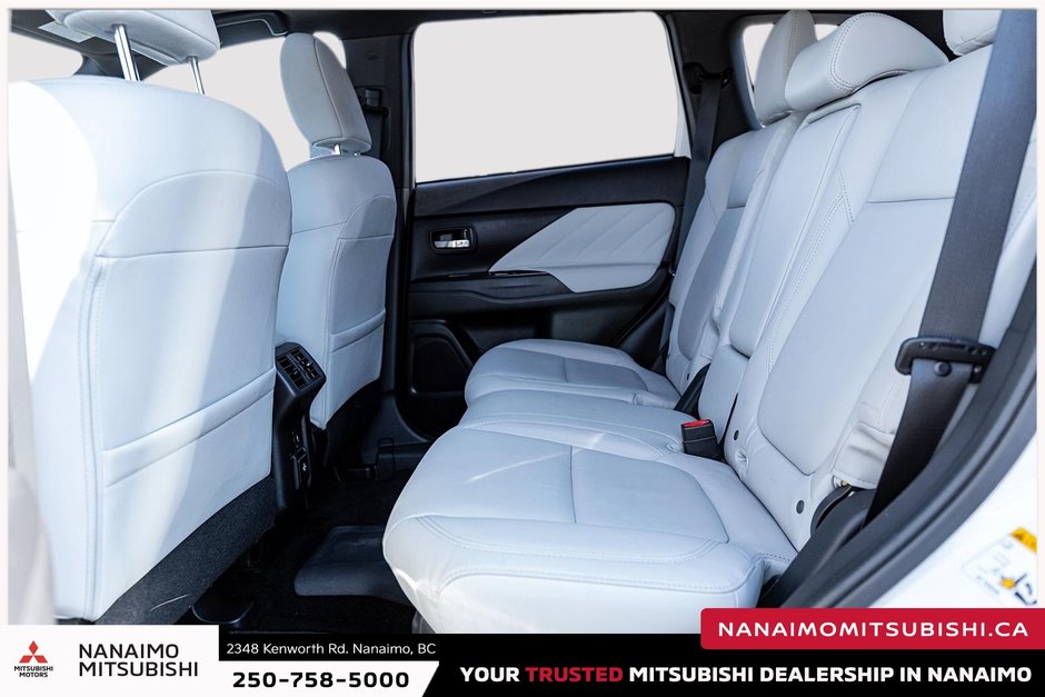 2020 Mitsubishi OUTLANDER PHEV SEL-10