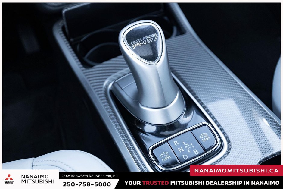 2020 Mitsubishi OUTLANDER PHEV SEL-13