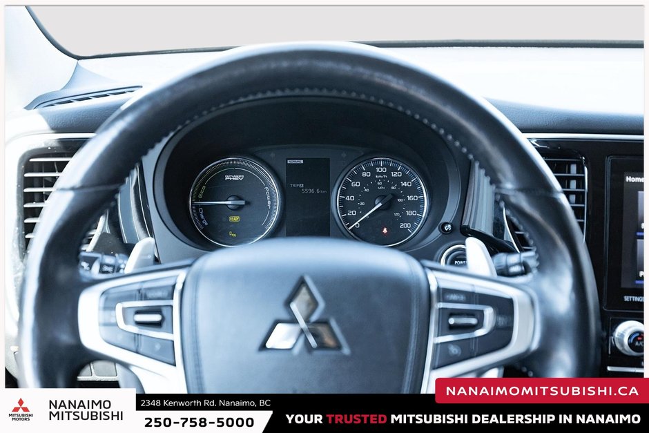 2020 Mitsubishi OUTLANDER PHEV LE-17