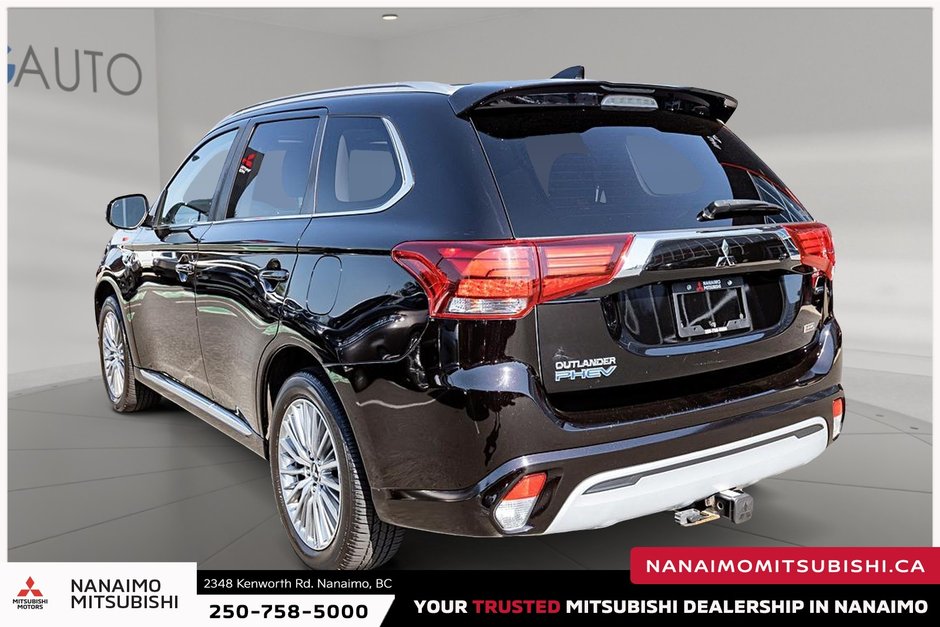 2020 Mitsubishi OUTLANDER PHEV LE-4