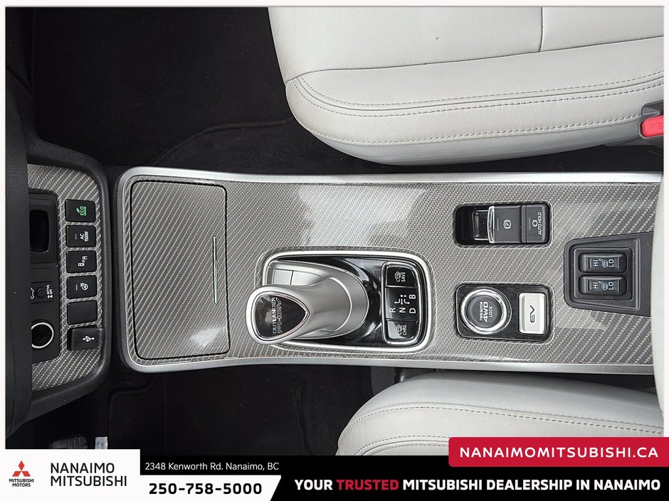 2020 Mitsubishi Outlander PHEV SEL-17