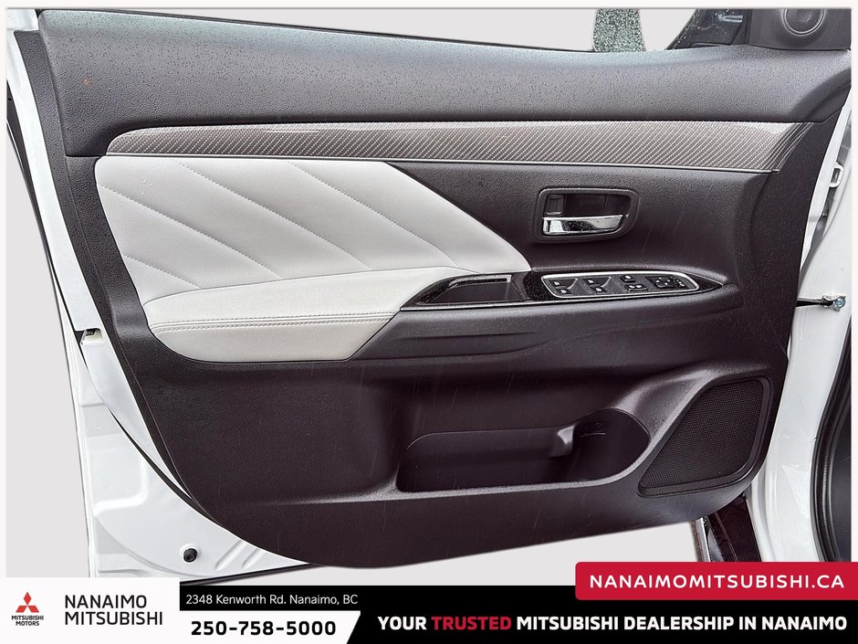 2020 Mitsubishi Outlander PHEV SEL-10