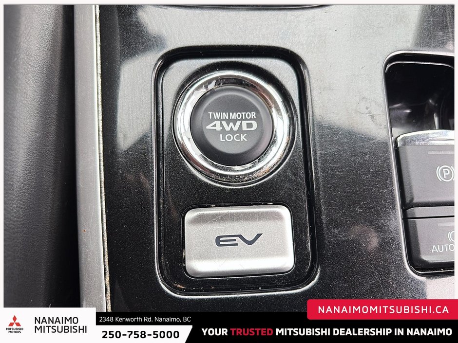 2020 Mitsubishi Outlander PHEV SE-18